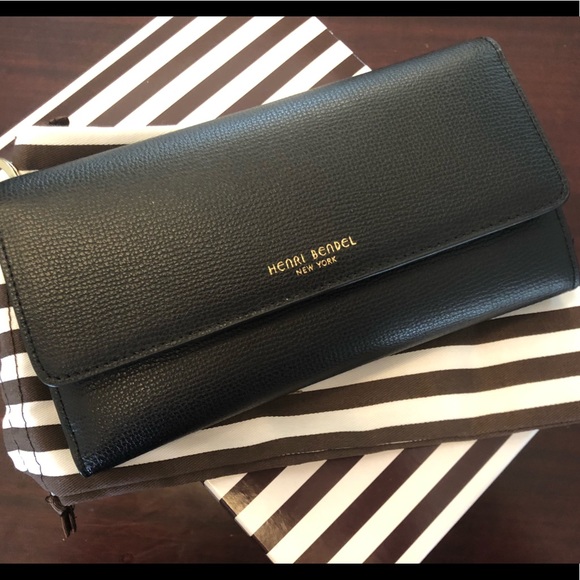 henri bendel Handbags - Henri Bender Uptown Out and About Organizer Wallet